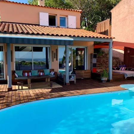 Vue Mer Piscine Hyères