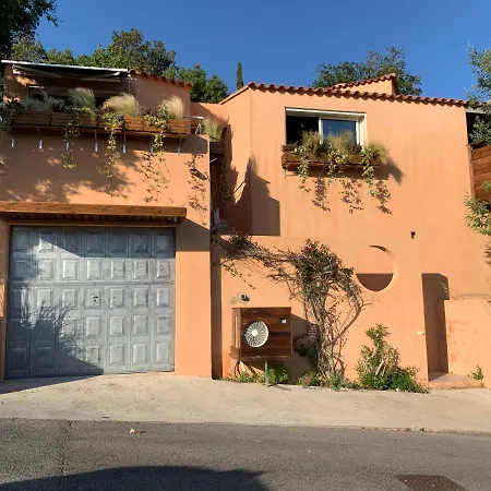Vue Mer Piscine Hyères